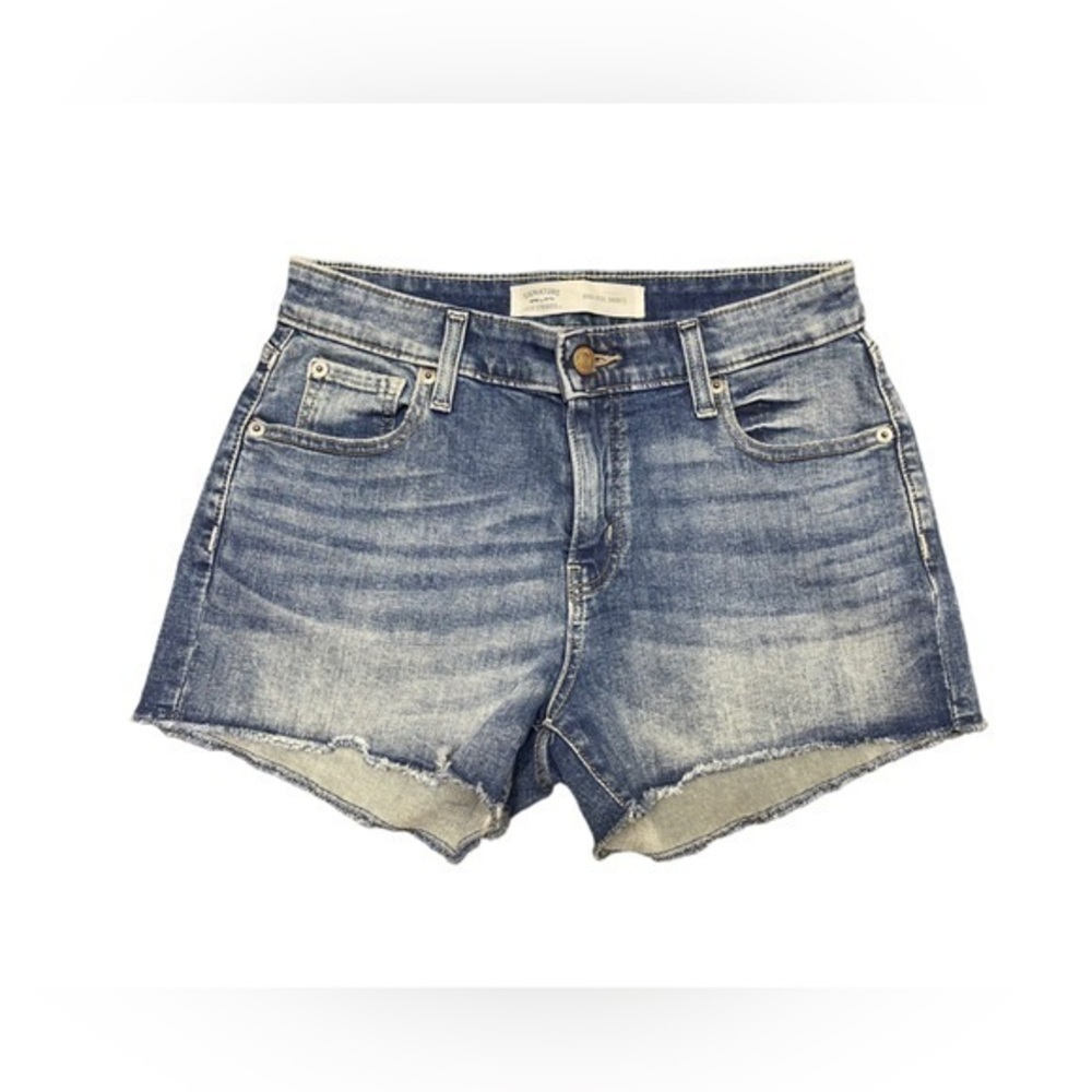Signature by‎ Levi Strauss High Rise Denim Shorts in Light Wash Size 2 Women's
